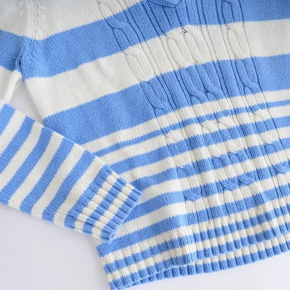 Vintage 90's Y2K Tommy Hilfiger Blue & White Stripe V-Neck Long Sleeve Sweater - Picture 9 of 12